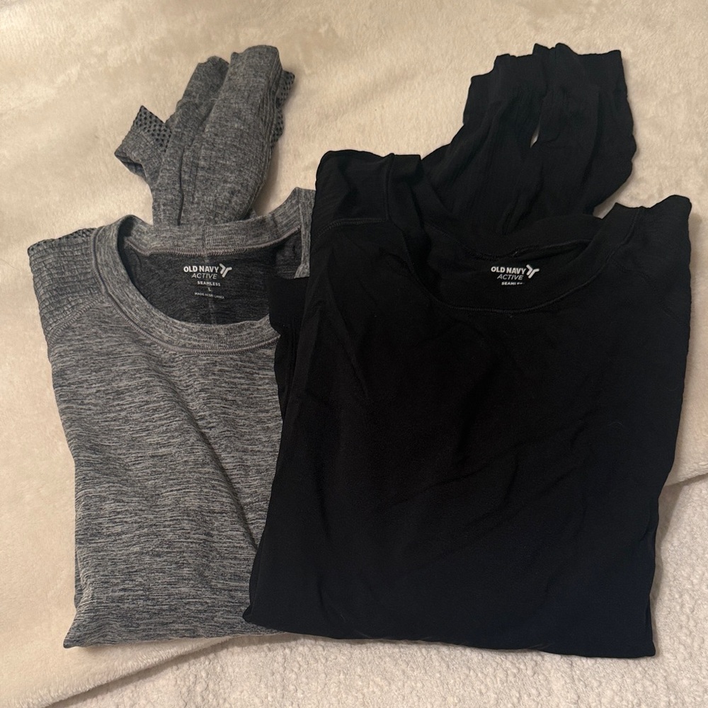 Old Navy Active Seamless Heather Gray and Black Long Sleeve Duo